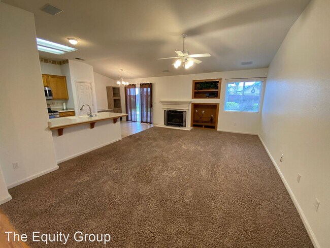 Building Photo - 3 br, 2 bath House - 5010 West Wagner Ave