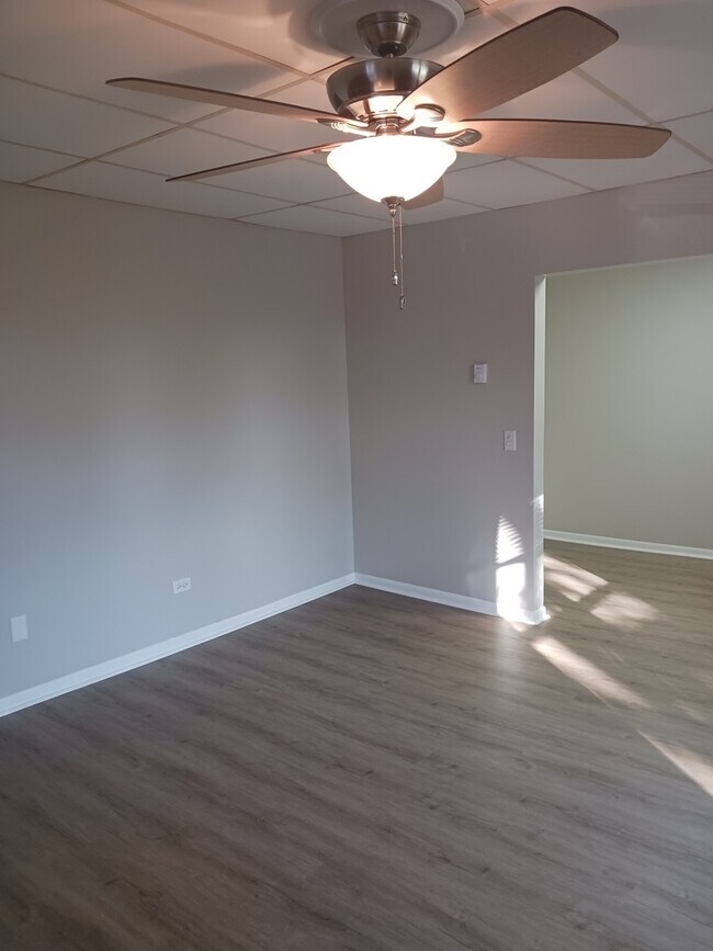 Foto del edificio - 2114 Enoch Ave