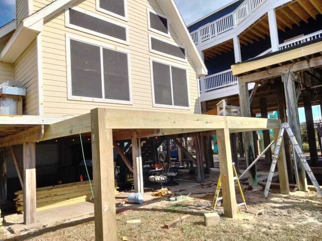 Building Photo - 231 Schooner Dr