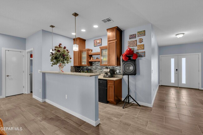 Foto del edificio - 12631 Mark Twain Ave