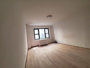 Building Photo - 405 E 56th St