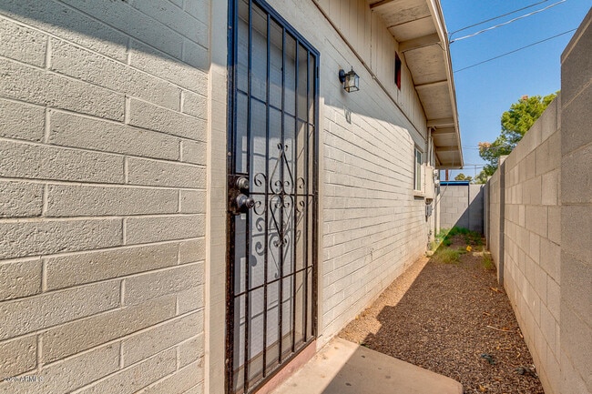 Building Photo - 4218 N 17th St