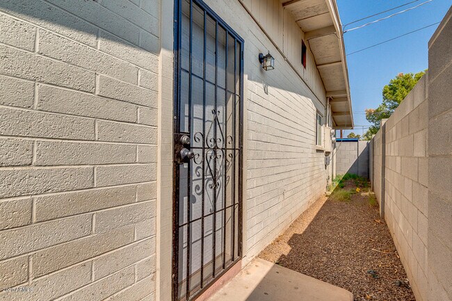 Foto del edificio - 4218 N 17th St
