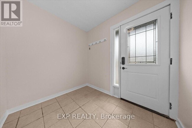 Building Photo - 1449 Ridgebrook Dr
