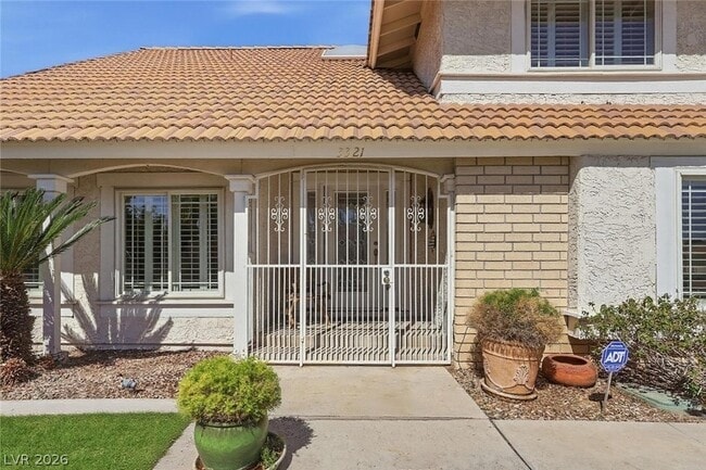 Building Photo - 3321 Basque St