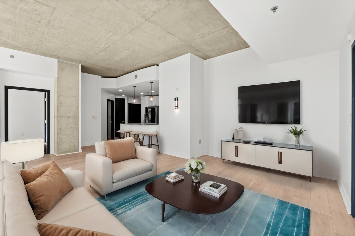 Primary Photo - Luxurious Remodeled 2 Bed 2 Bath Buckhead ...