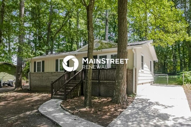 Building Photo - 3 Bedroom Pet-Friendly Home in Riverdale, ...