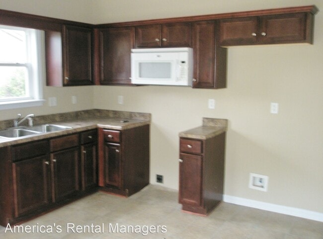 Building Photo - 3 br, 2 bath House - 4484 Prescott Lane
