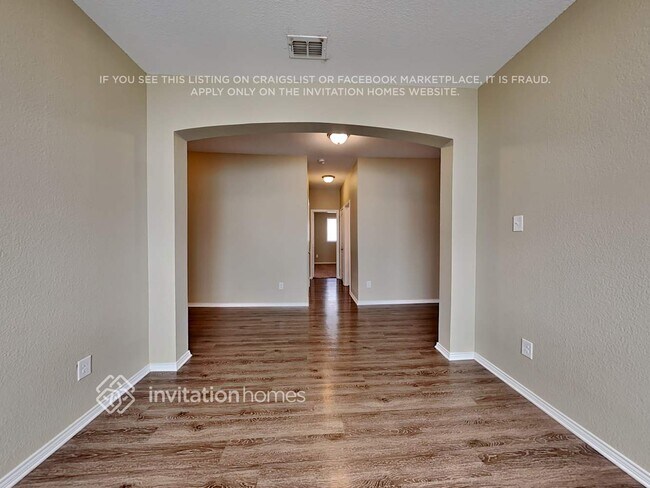 Foto del edificio - 3205 Peninsula Trail