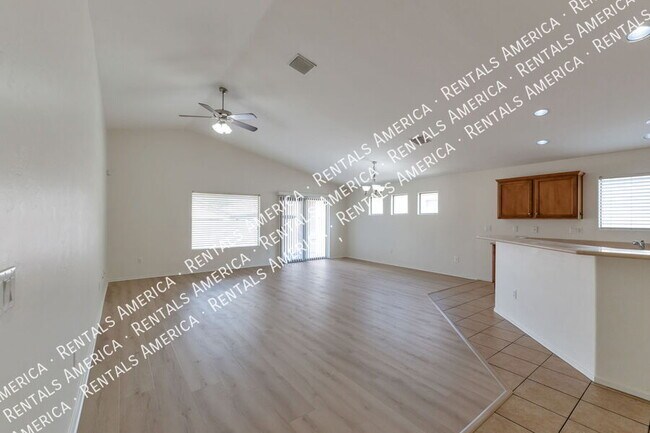 Foto del edificio - 4003 E Stony Meadow Dr