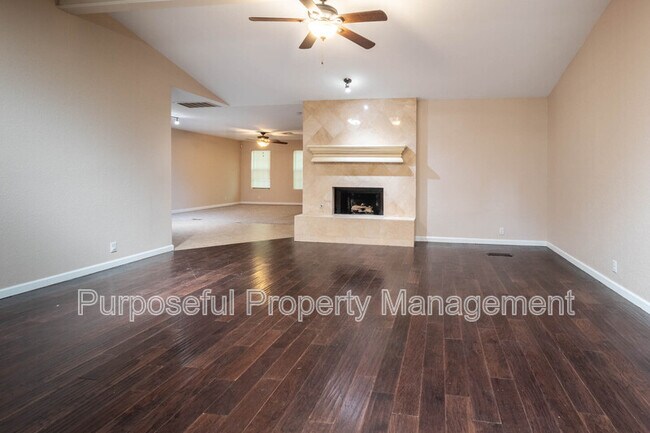 Building Photo - 9204 Aaron Dr