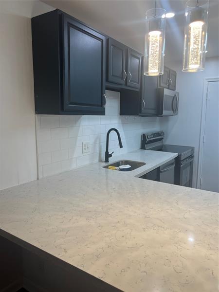 Foto principal - 22615 SW 66th Ave
