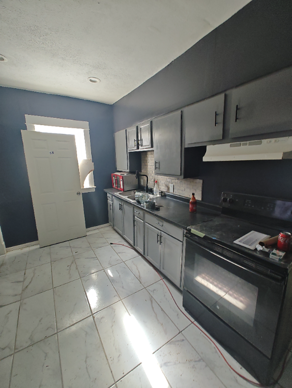 Foto del edificio - 4079 E 104th St