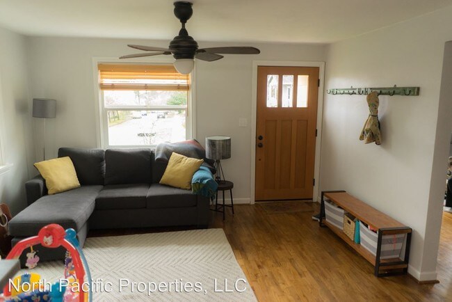 Foto del edificio - 1654 NE 86th St