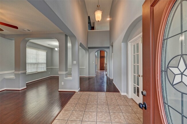 Foto del edificio - 2409 Shorebrook Dr