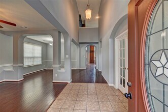 Building Photo - 2409 Shorebrook Dr