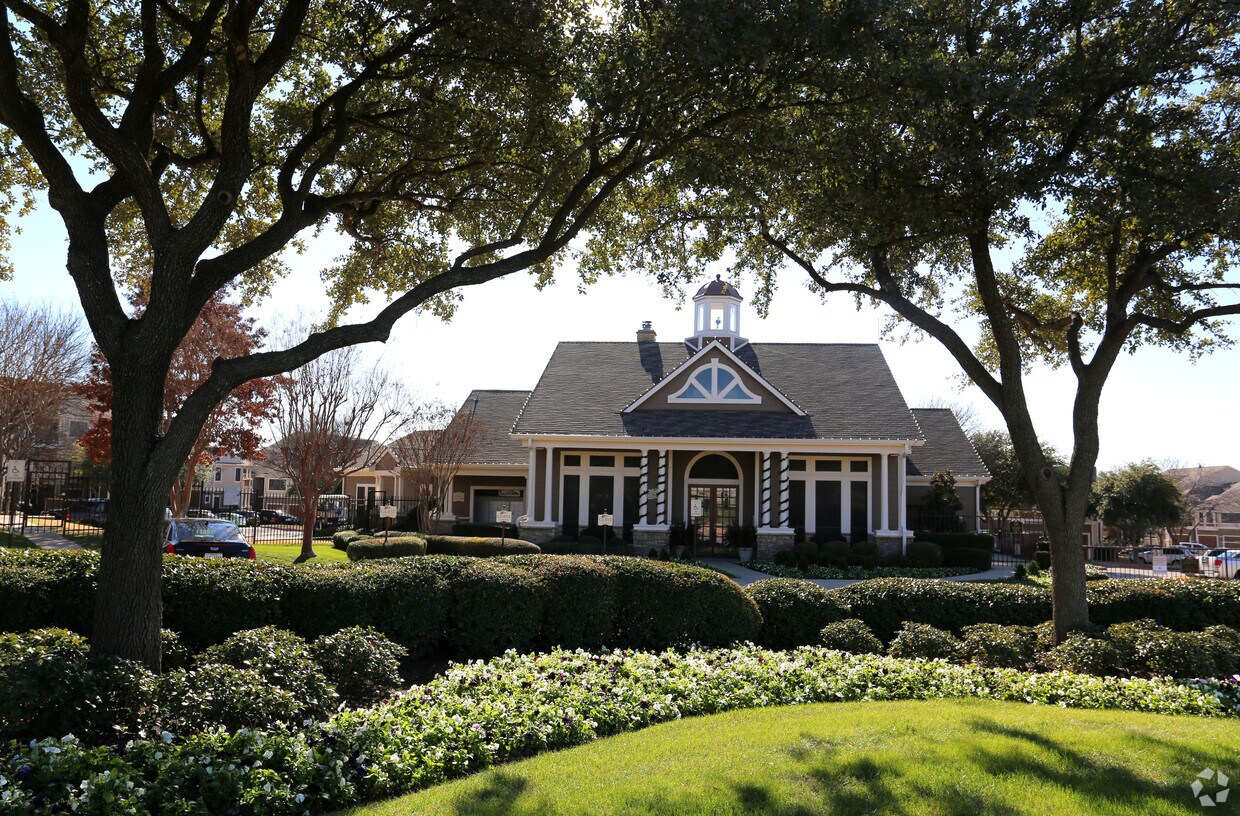 The Legends at Eagle Mountain Lake Apartments Fort Worth, TX