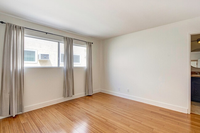 Building Photo - 2884 Sawtelle Blvd