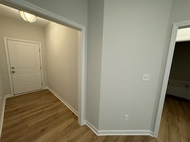 Building Photo - Renaissance at White Oak