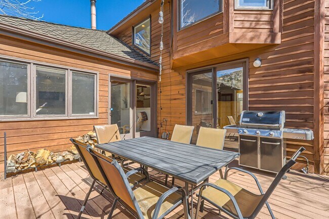 Foto del edificio - Peaceful 4 BDR Retreat in West Boulder