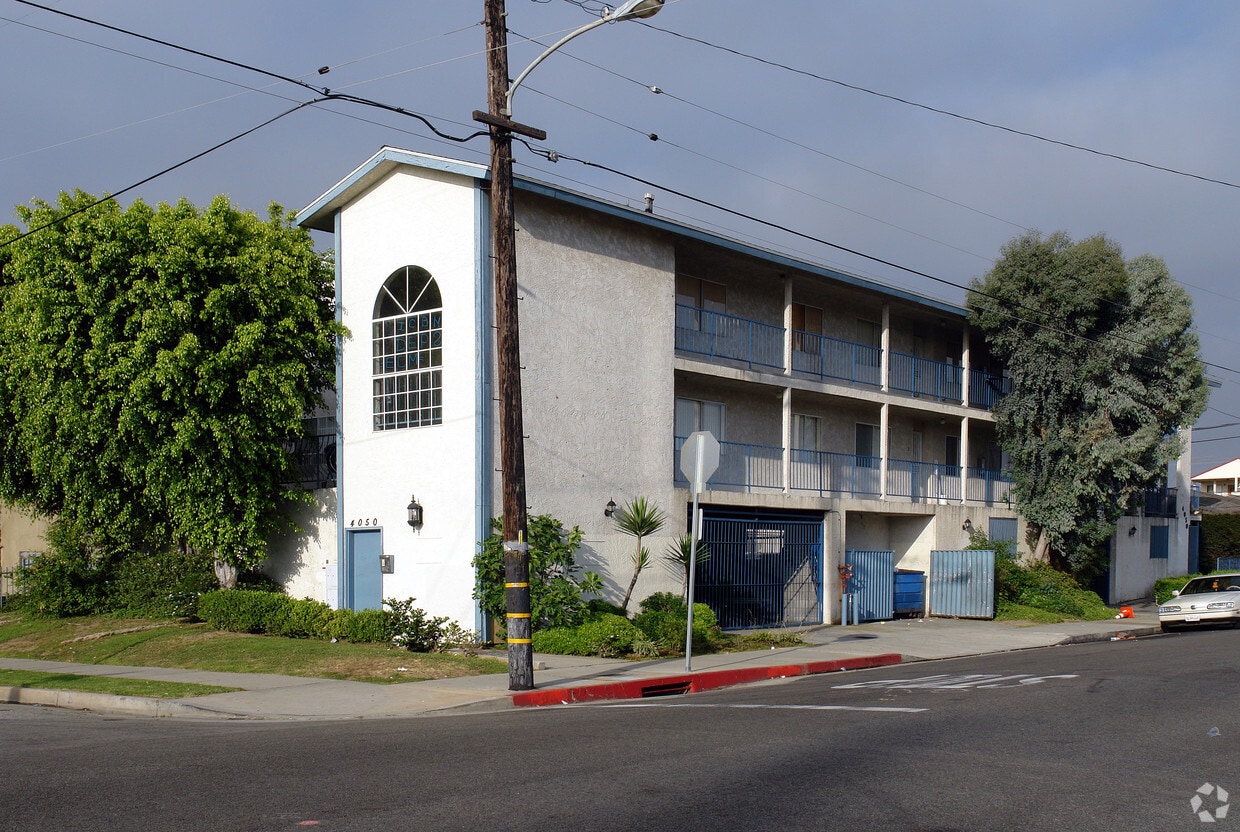 4050 W 116th St, Hawthorne, CA 90250 Apartments in Hawthorne, CA