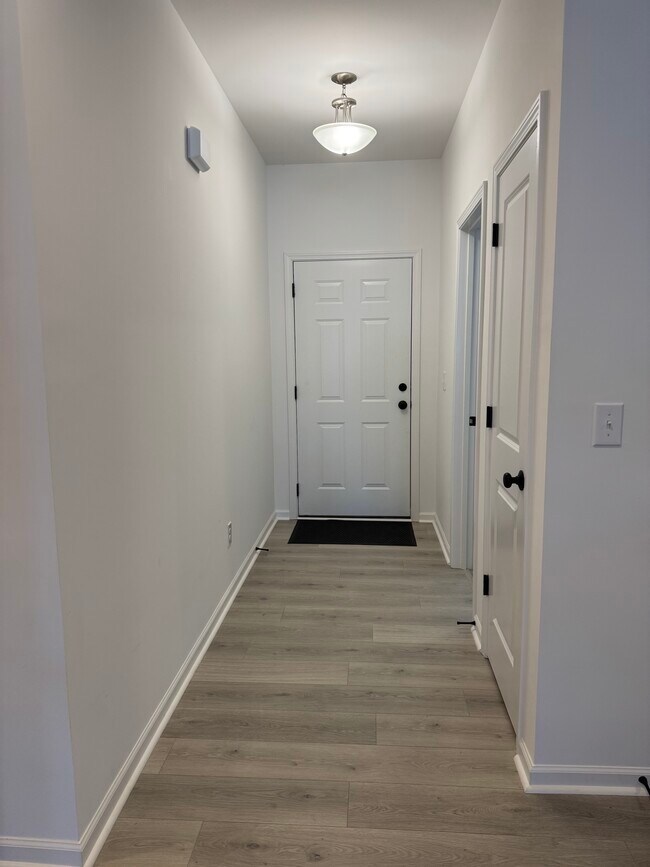 Building Photo - 24043 Sailfish Dr