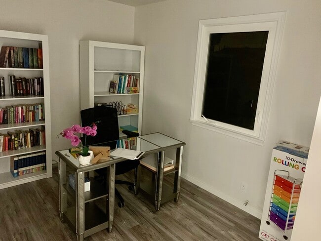 Office - 720 N Walnut Ave