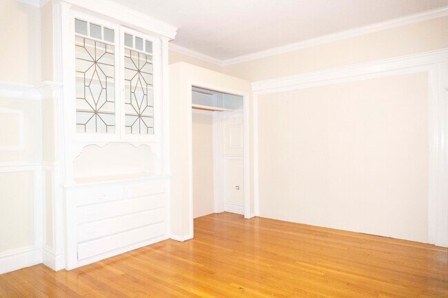 Foto del edificio - 48 Strathmore Rd