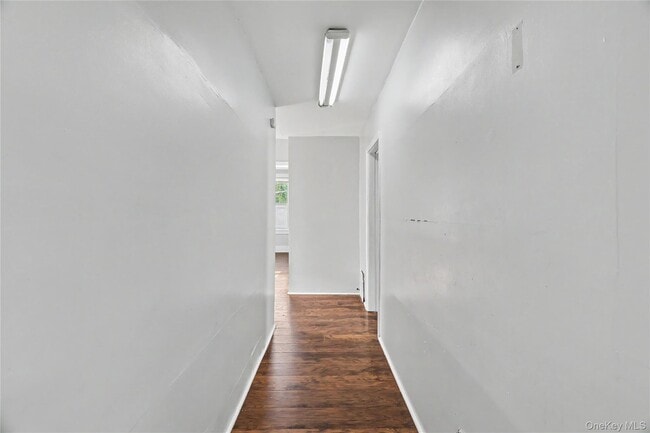 Building Photo - 39 Spruce St