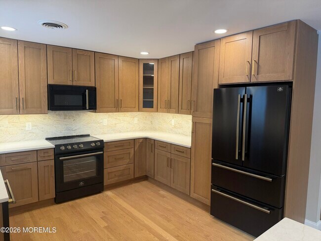 Foto del edificio - 8A Canton Dr