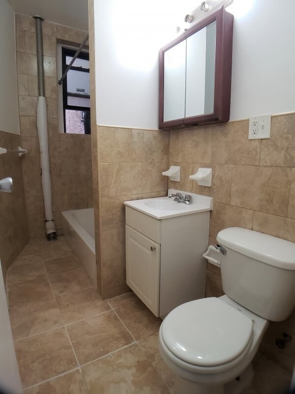 Building Photo - 610 West 141st Street