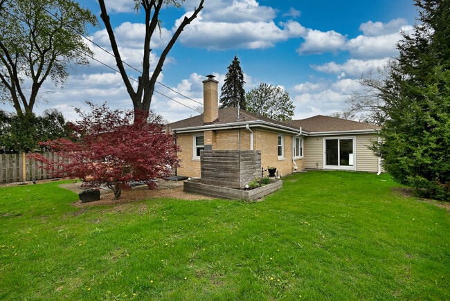 Foto del edificio - 2307 Edna Ave