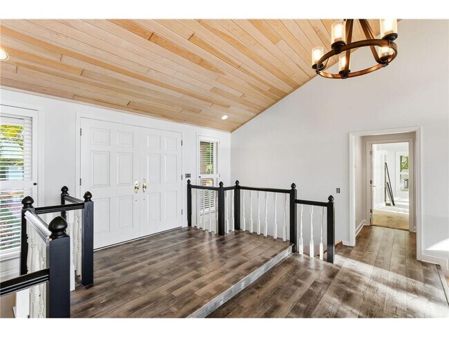 Foto del edificio - 2648 Casco Point Rd