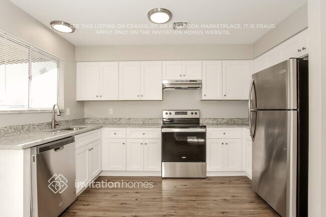 Foto del edificio - 5235 W Lupine Ave