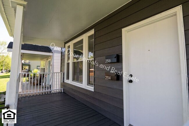 Foto del edificio - 2514 S Lafayette St