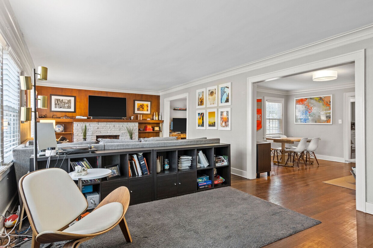 4322 Rockhill Rd., Kansas City, MO 64110 Townhome Rentals in Kansas