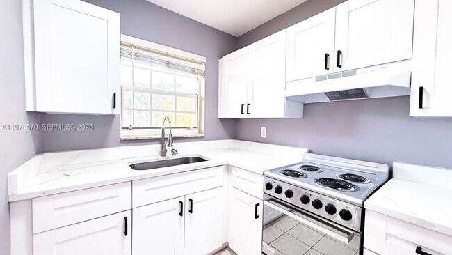 Foto del edificio - 1702 McKinley St