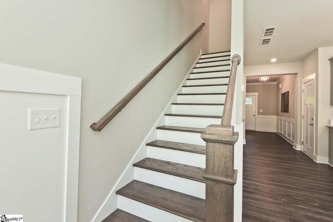 Foto del edificio - 100 Evergrace Wy