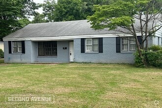 Building Photo - 2923 Pelzer Ave