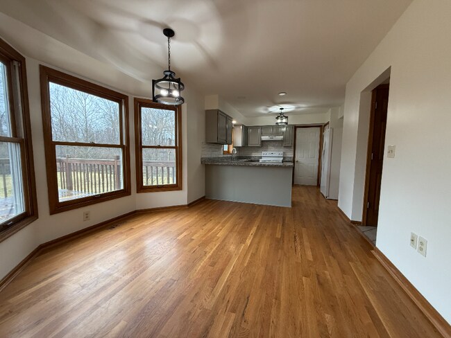 Foto del edificio - 10255 Cedarwood Dr