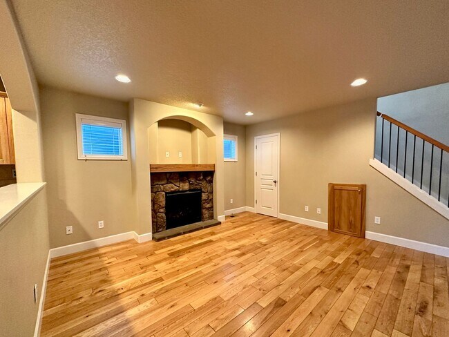 Foto del edificio - NW Townhome near Sawyer Park