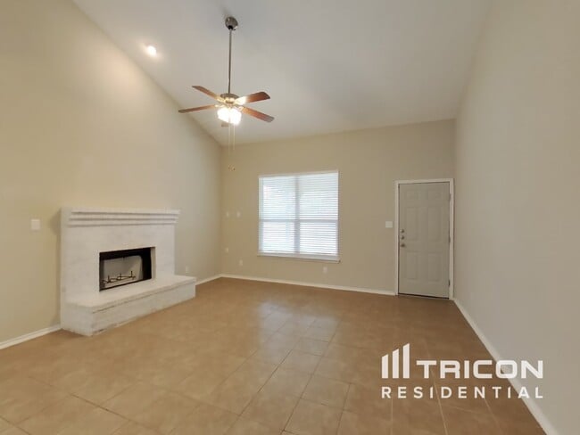 Foto del edificio - 7430 Photon Walk San Antonio TX