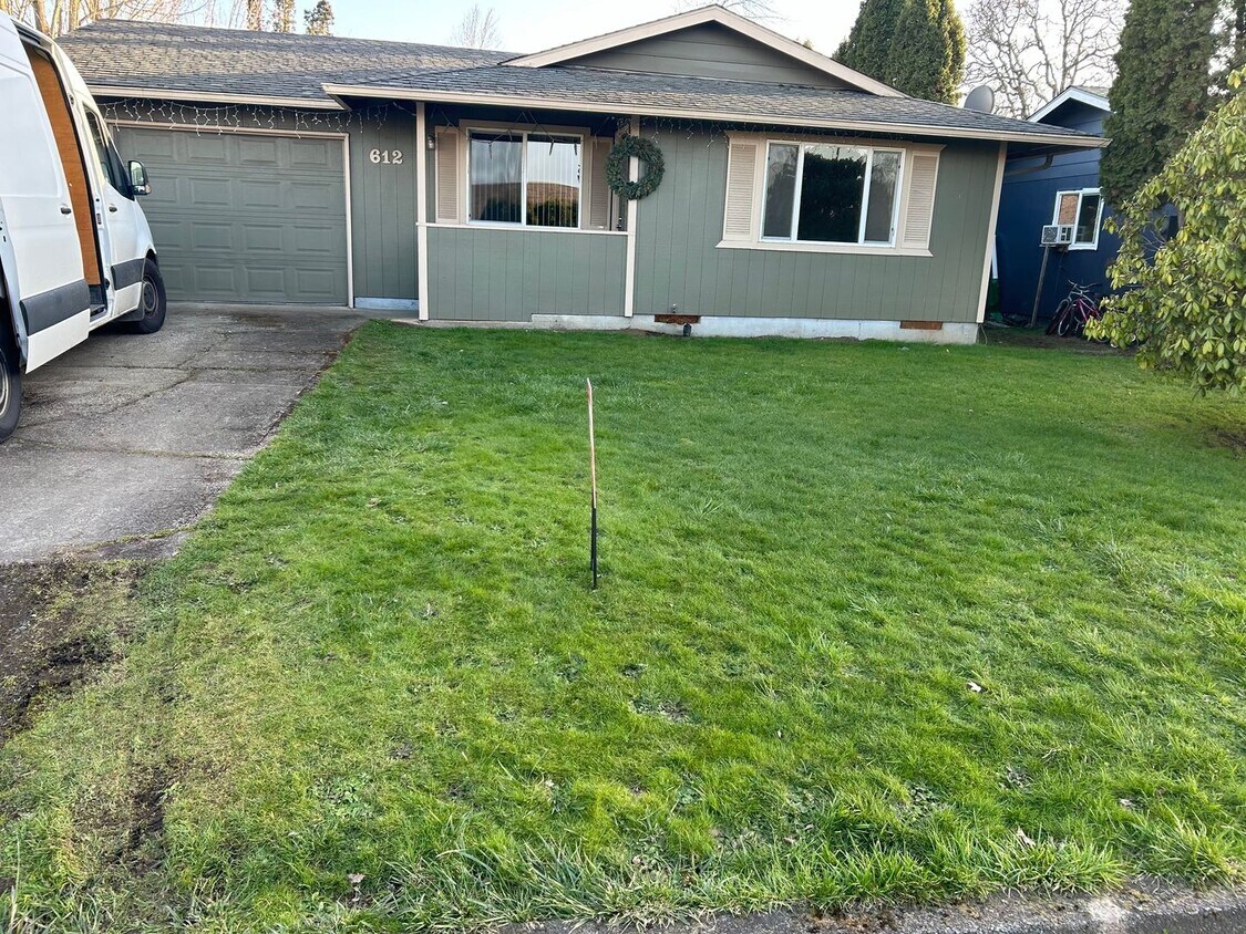 612 Whittier St, Silverton, OR 97381 House Rental in Silverton, OR