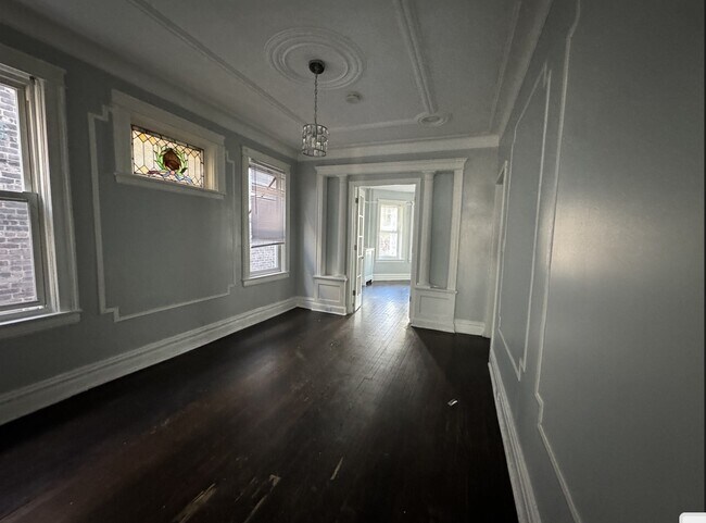 Foto del edificio - 211 Grant Ave