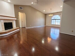 Building Photo - 1411 Santa Margarita St