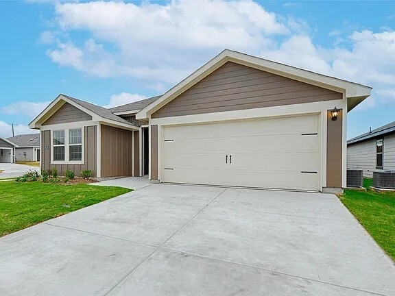 Building Photo - 6118 Boardwalk Ln