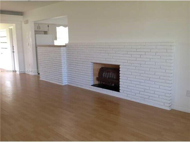 Foto del edificio - 818 N 31st Rd