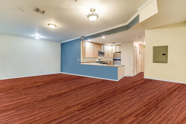 Building Photo - 515 Gregory Ave