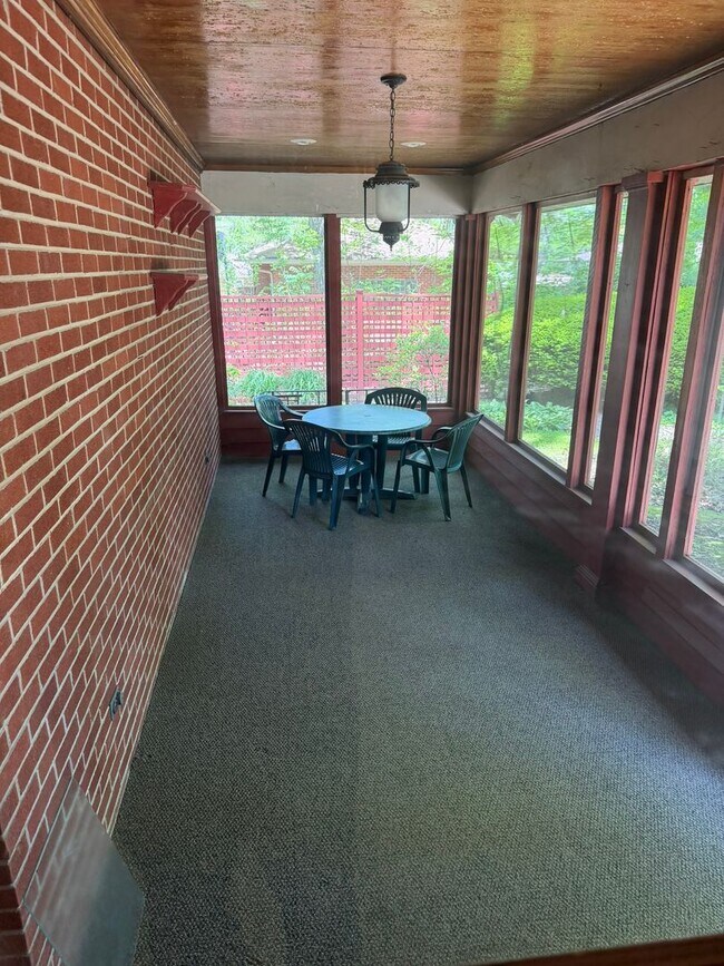 Foto del edificio - Charming Spacious Beavercreek Home Ready For Showing!