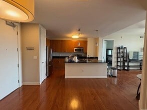 Building Photo - 711 Cosmopolitan Dr NE